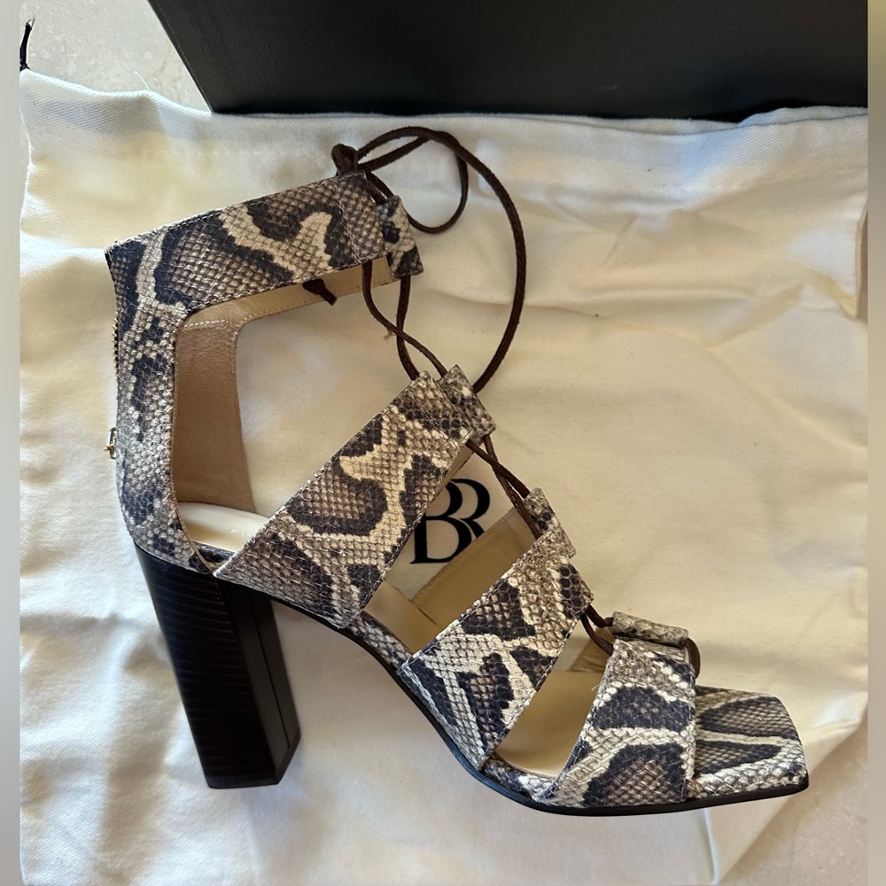 Brand new in box, Banana Republic python, leather block heel. - Picture 3 of 10